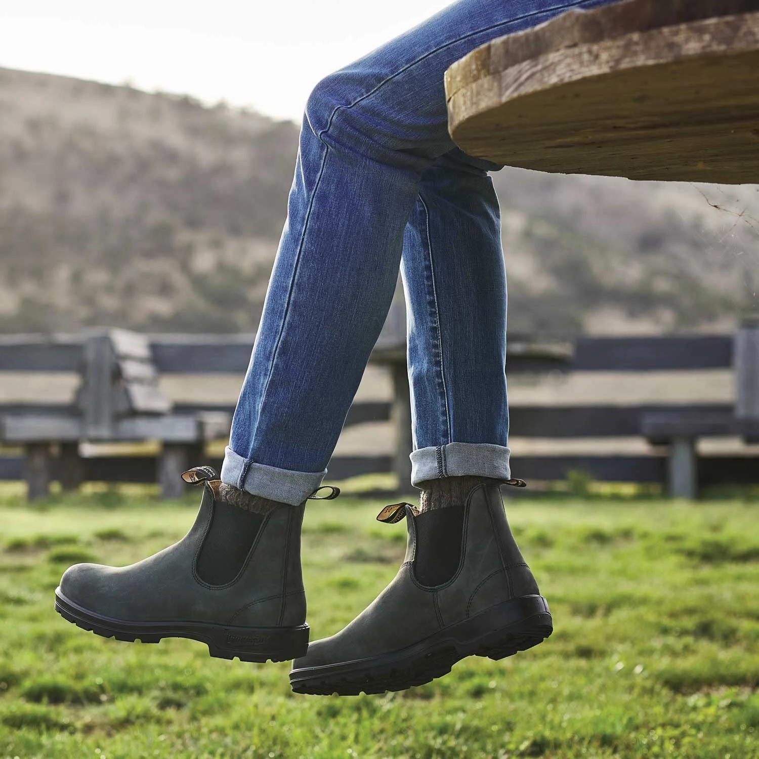 BLUNDSTONE Classic 587. Unisex-Erwachsene Chelsea Boots. Schwarz (Nero). 41 EU ( 7 UK = 41 EU )