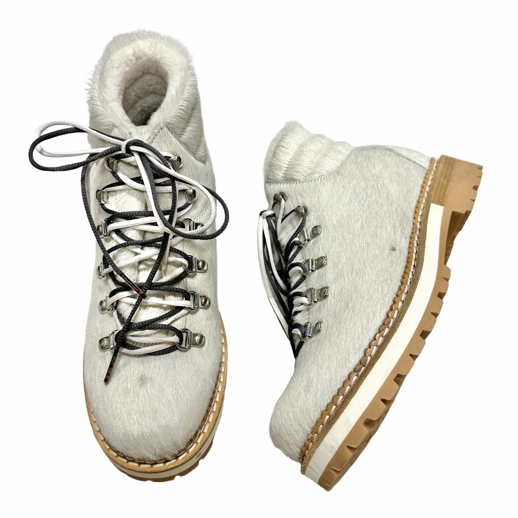 Boots Hiking By Montelliana Size: 8