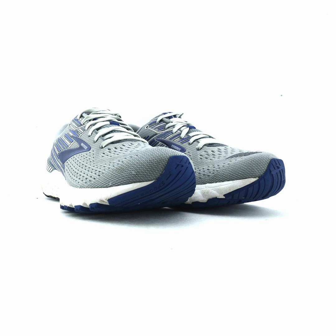 BROOKS ADRENALINE GTS 19