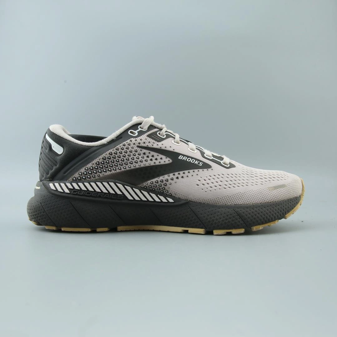 BROOKS ADRENALINE GTS 22
