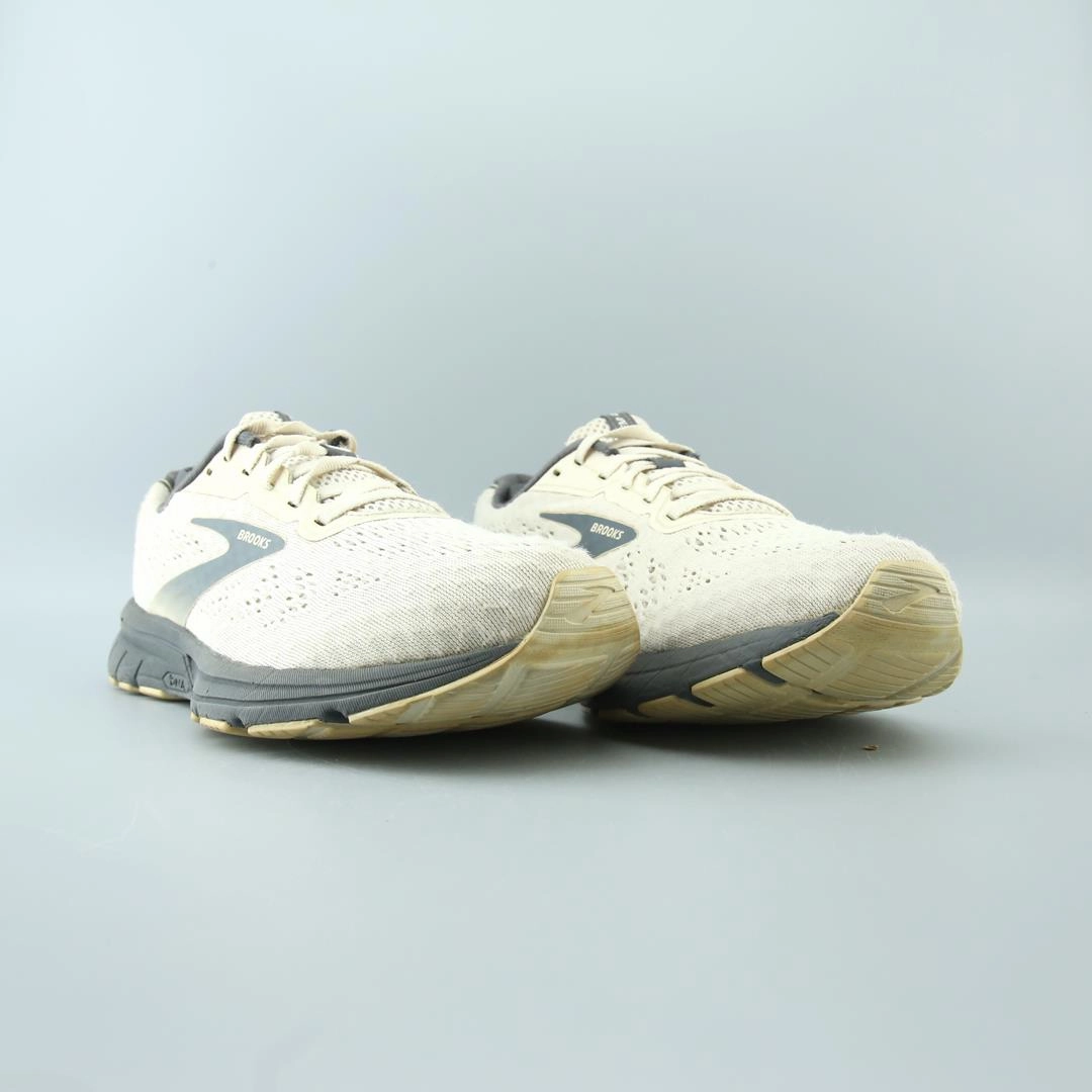 BROOKS ANTHEM 4