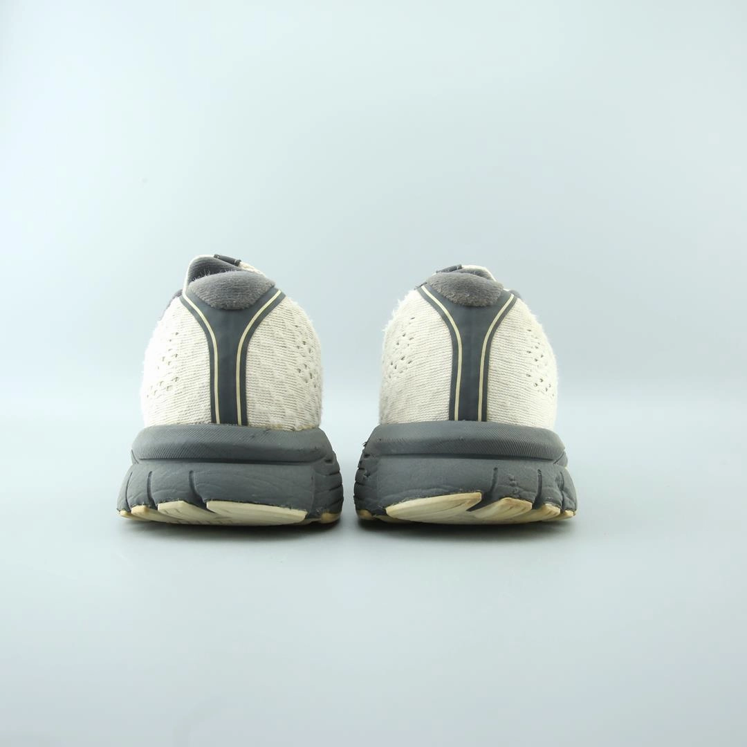 BROOKS ANTHEM 4