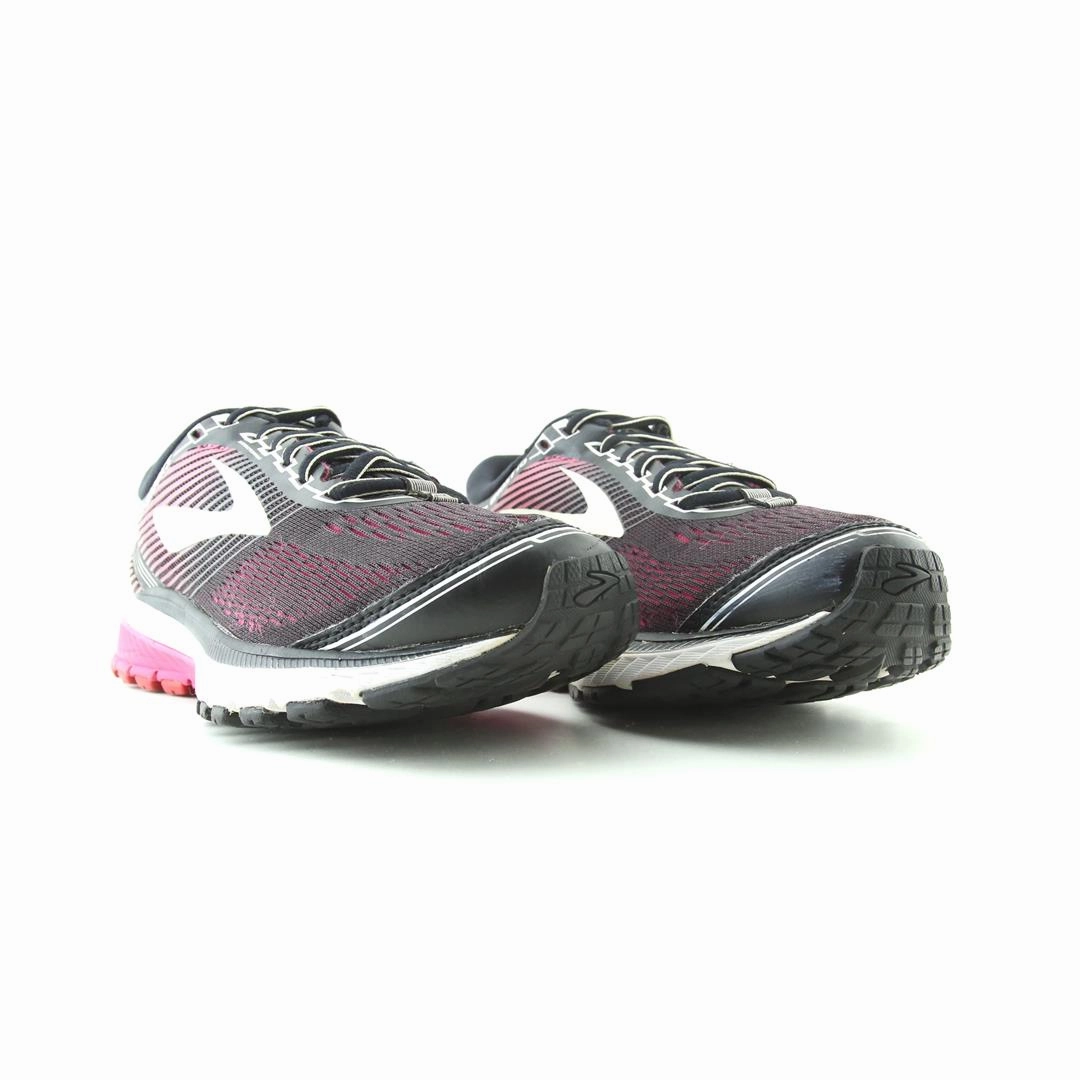 BROOKS GHOST 10