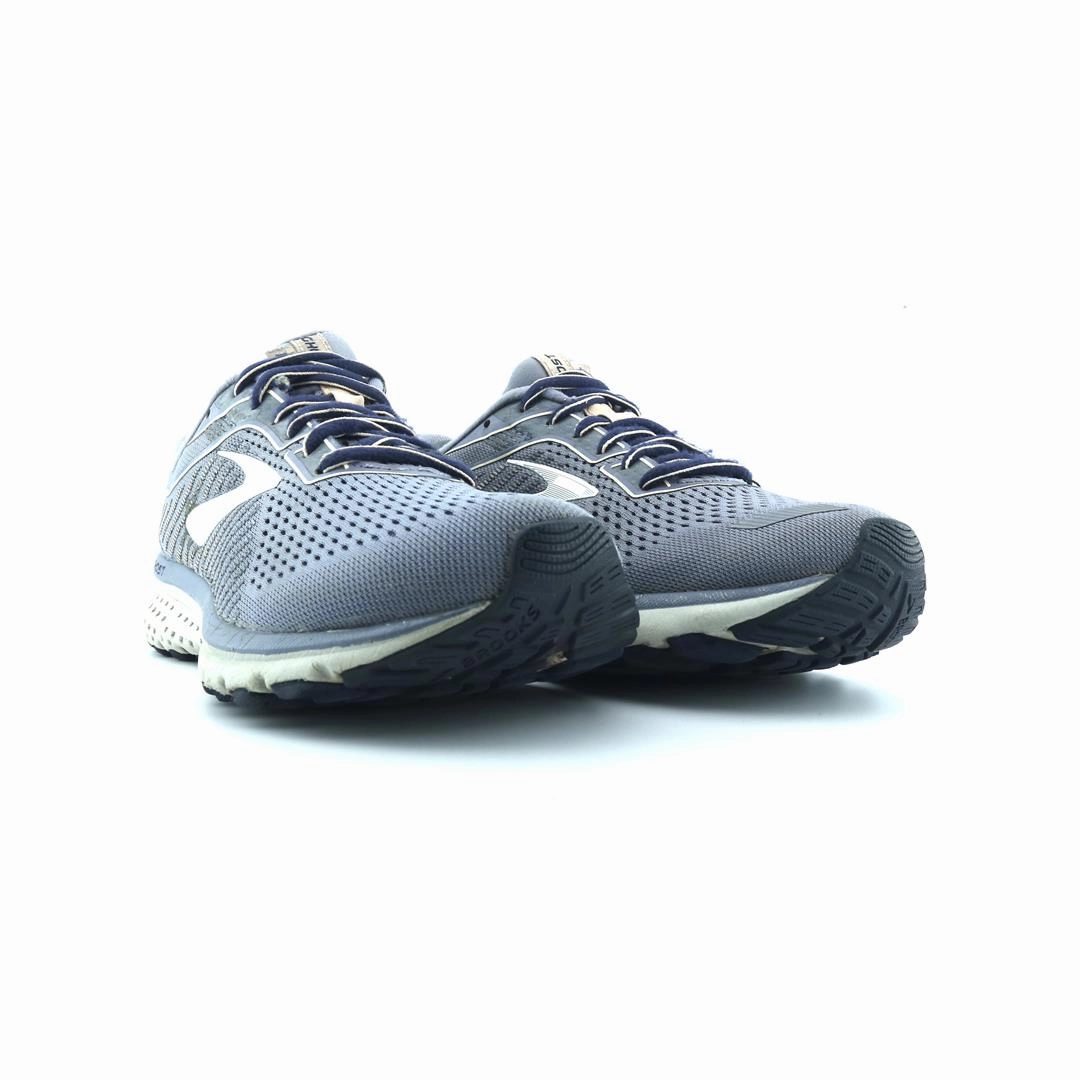 BROOKS GHOST 12