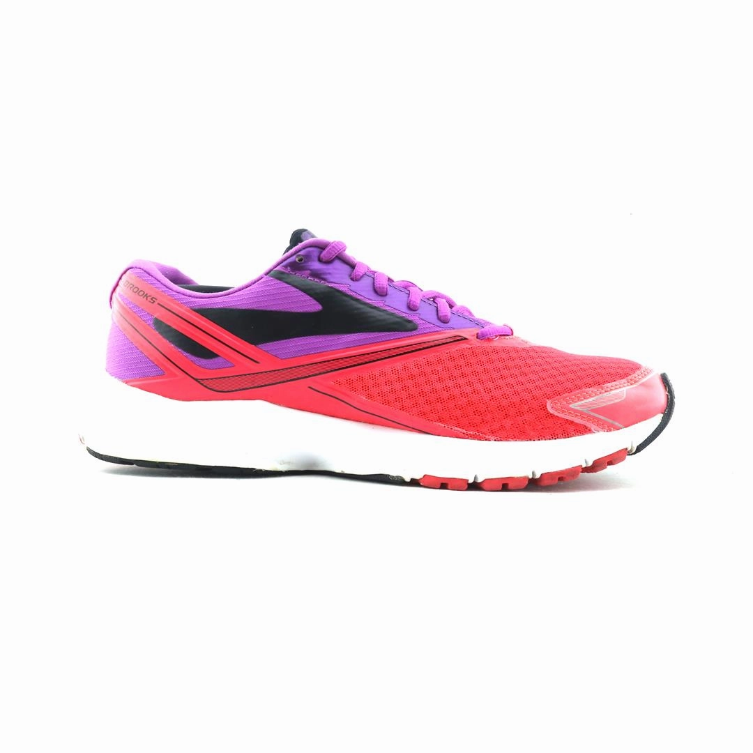 BROOKS LAUNCH 4