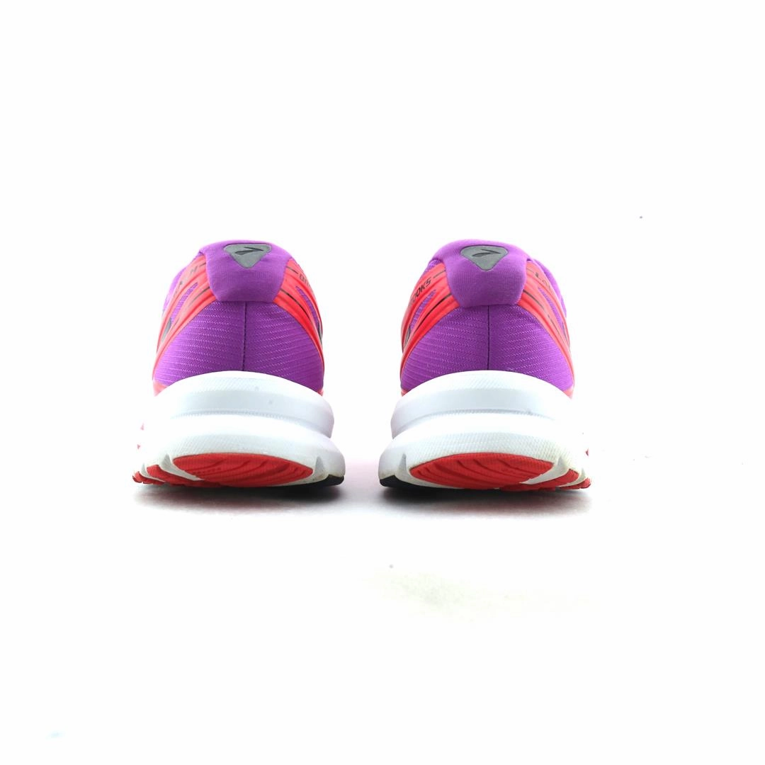BROOKS LAUNCH 4