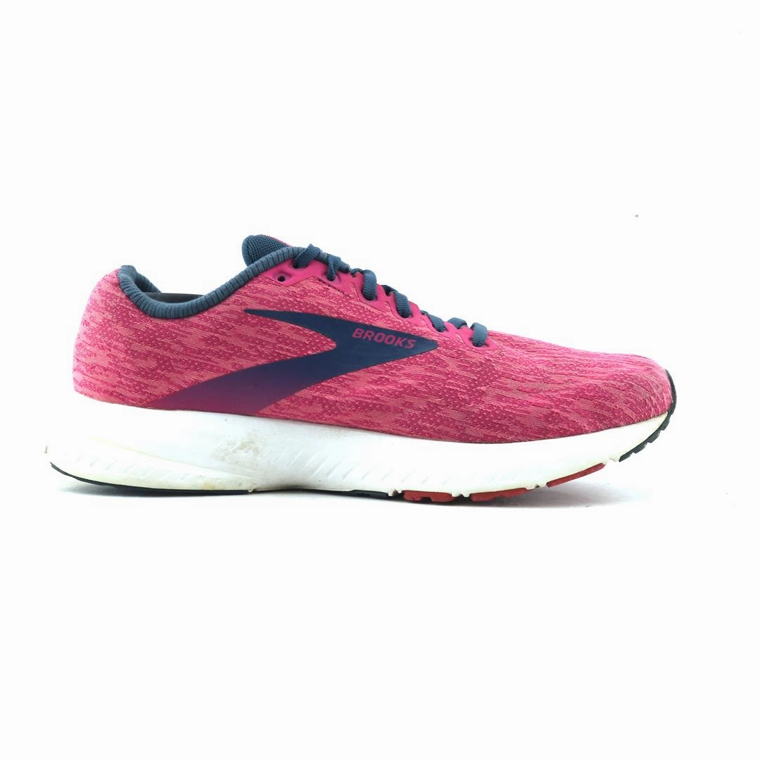 BROOKS LAUNCH 7