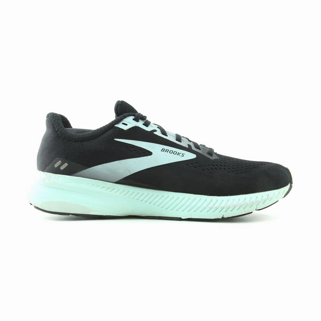 BROOKS LAUNCH 8
