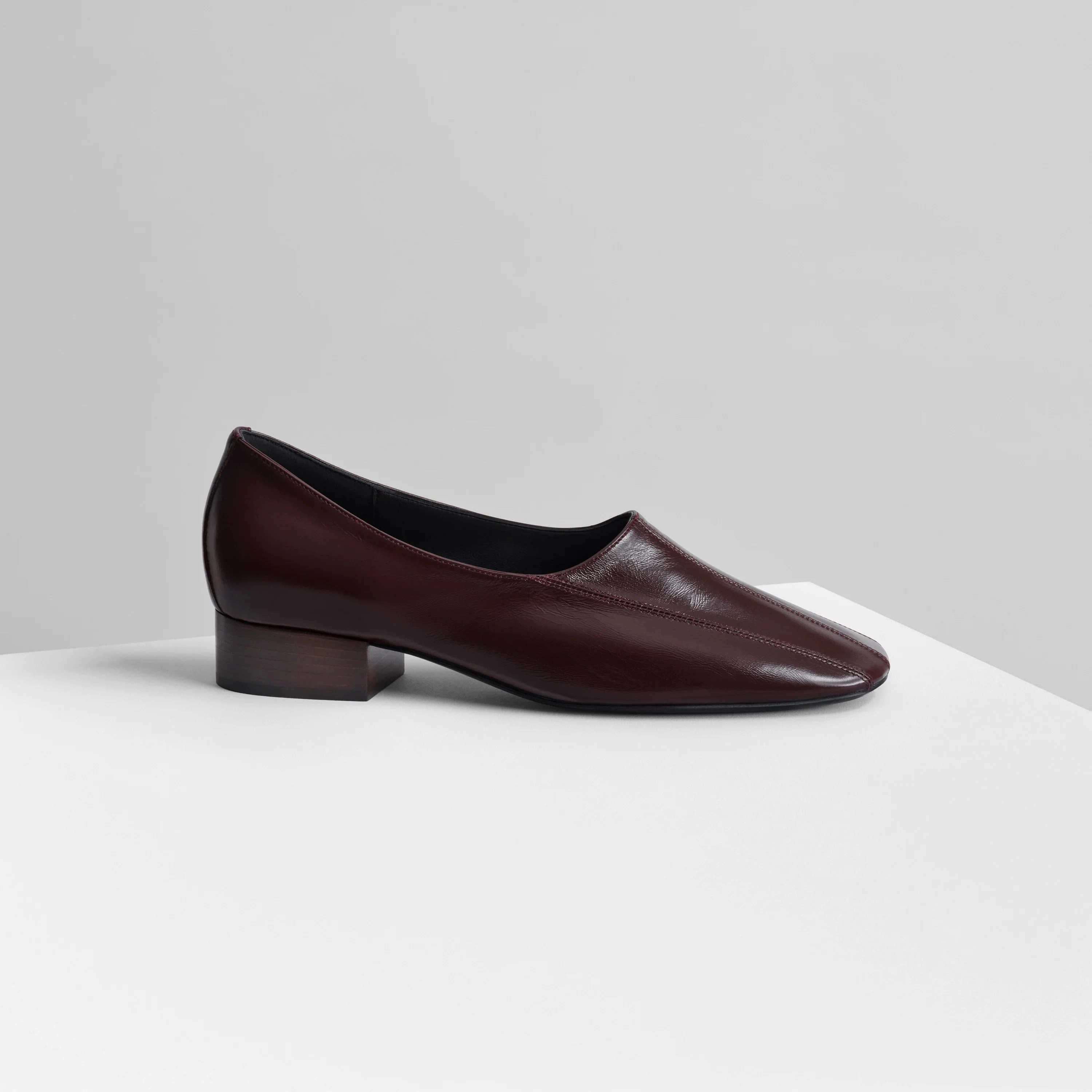 CLUB SLIPPER | oxblood shiny leather