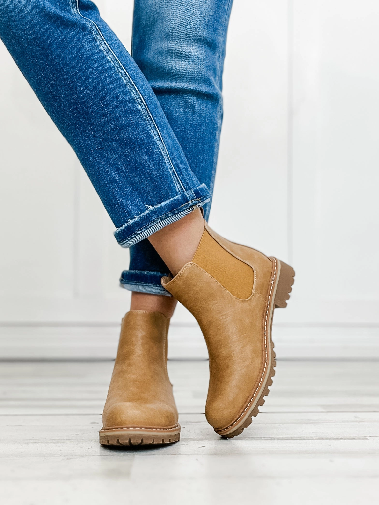 Corkys Cider Sippin Boots in Caramel