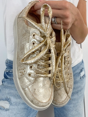 Corkys Down Time Tennis Shoes in Gold Metallic