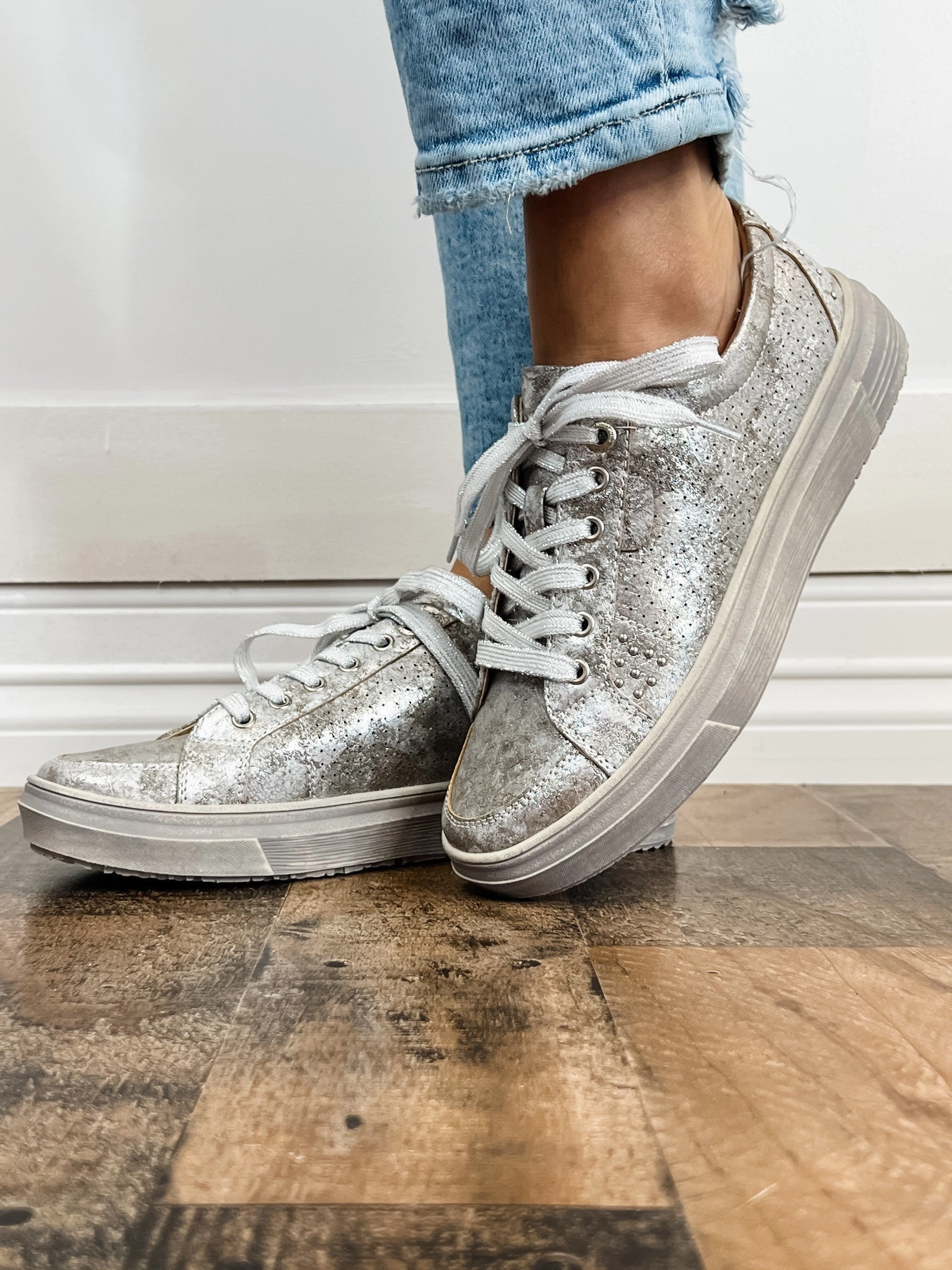 Corkys Down Time Tennis Shoes in Silver Metallic