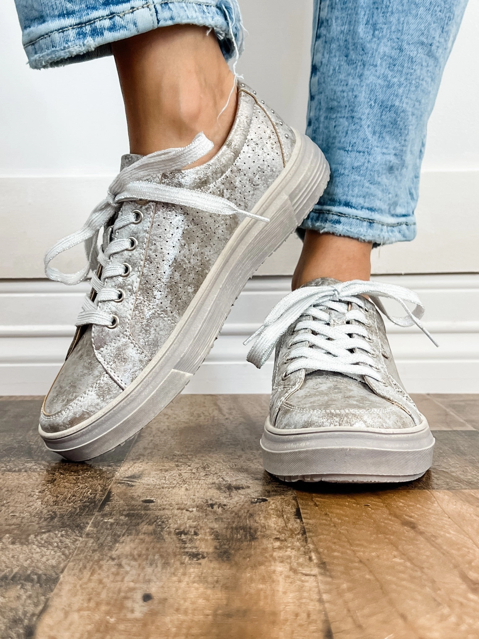Corkys Down Time Tennis Shoes in Silver Metallic