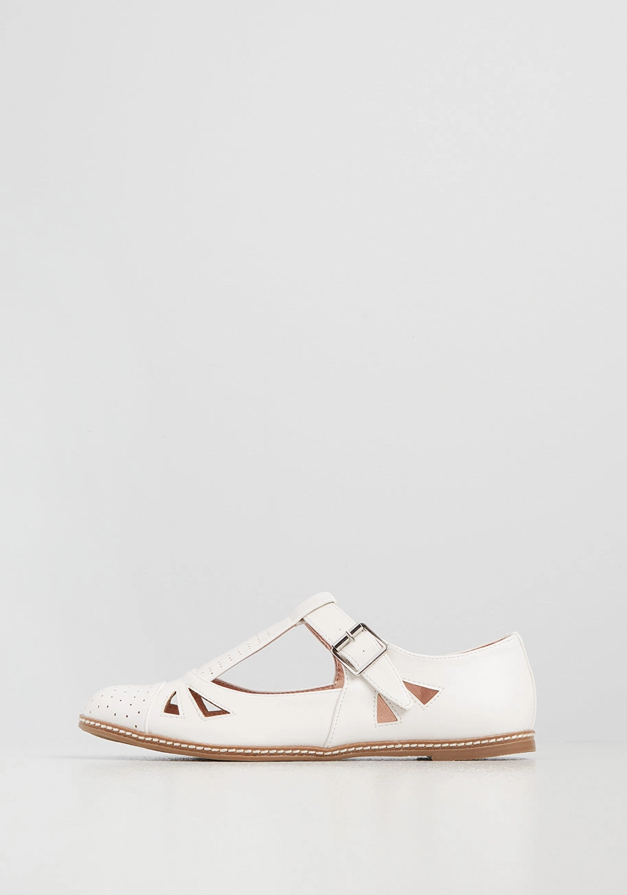 Cut-Out Early T-Strap Flat