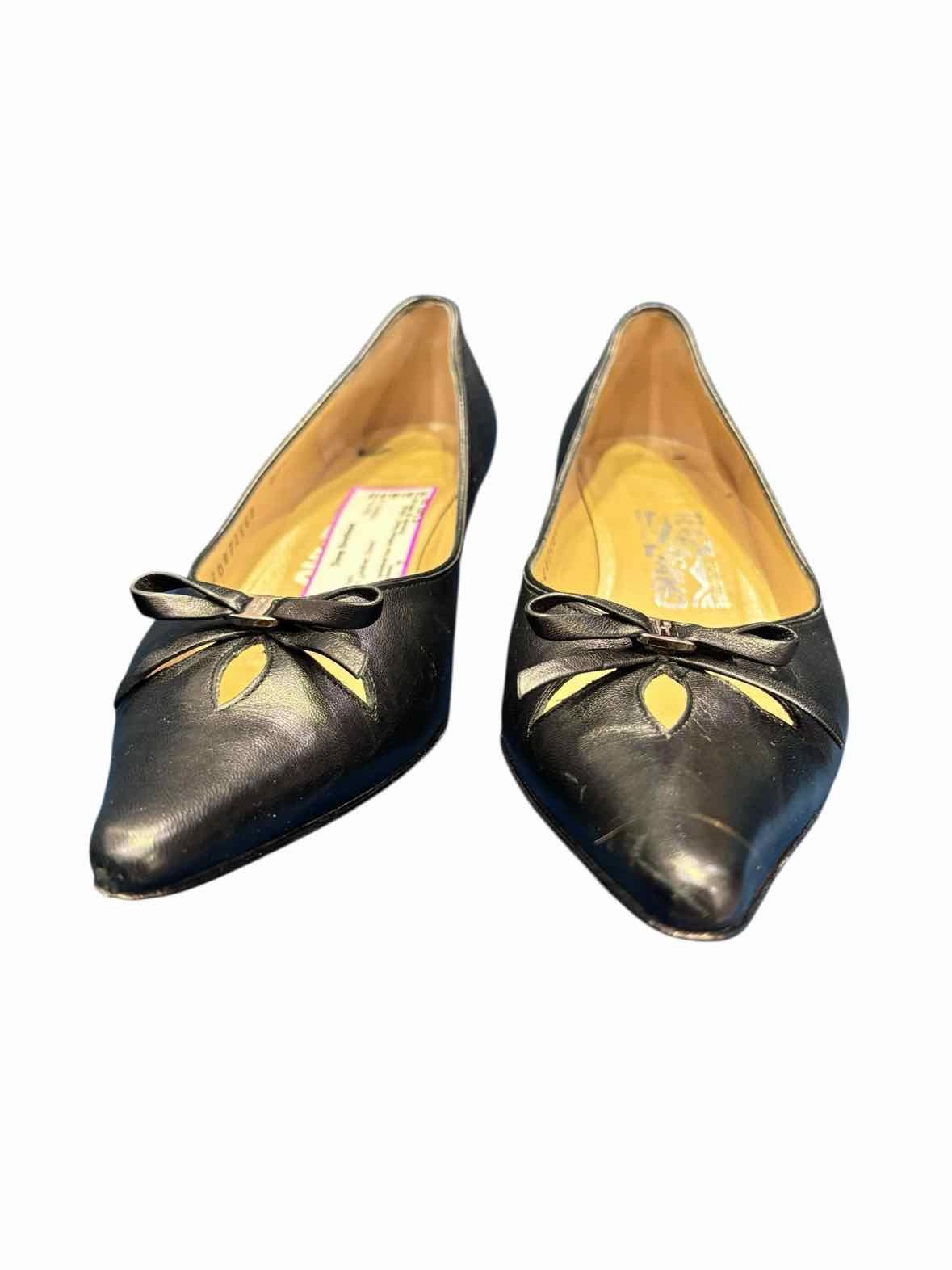Ferragamo Black Size 7 Pumps