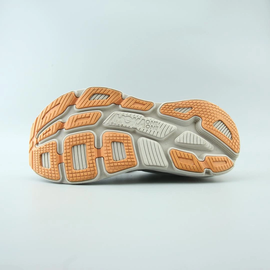 HOKA ONE ONE BONDI 8