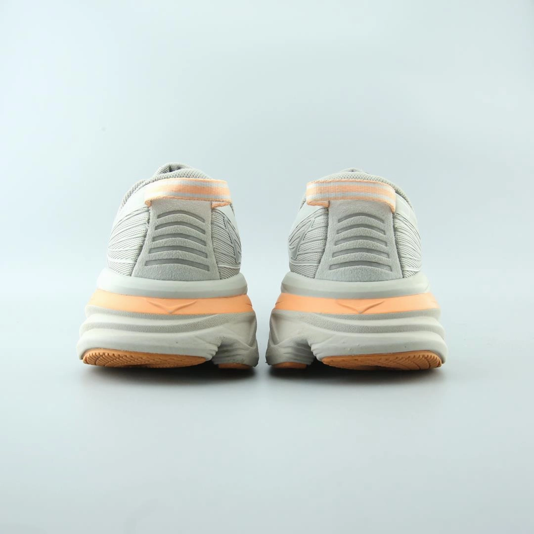 HOKA ONE ONE BONDI 8