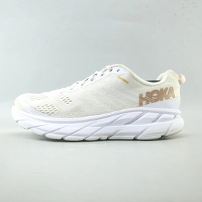 HOKA ONE ONE CLIFTON 6
