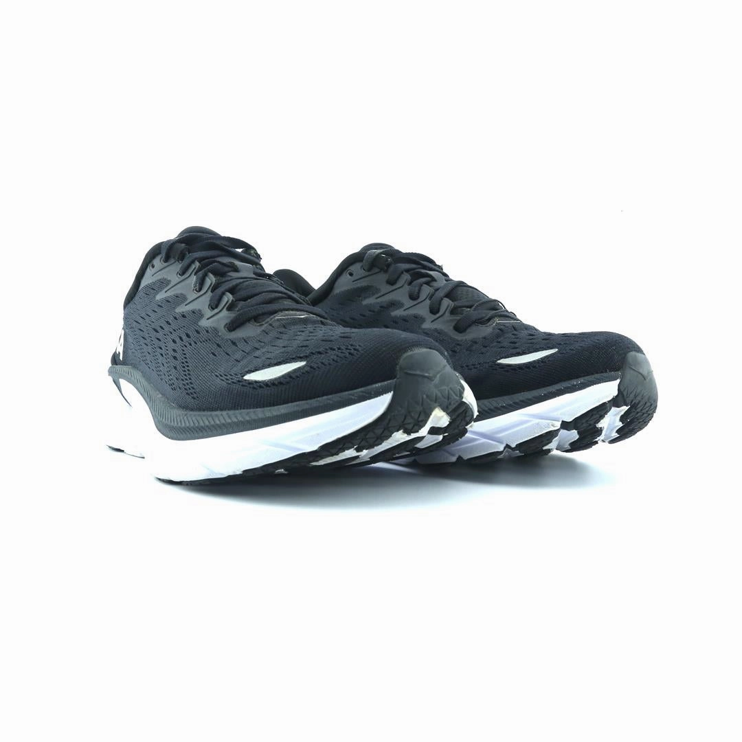 HOKA ONE ONE CLIFTON 8