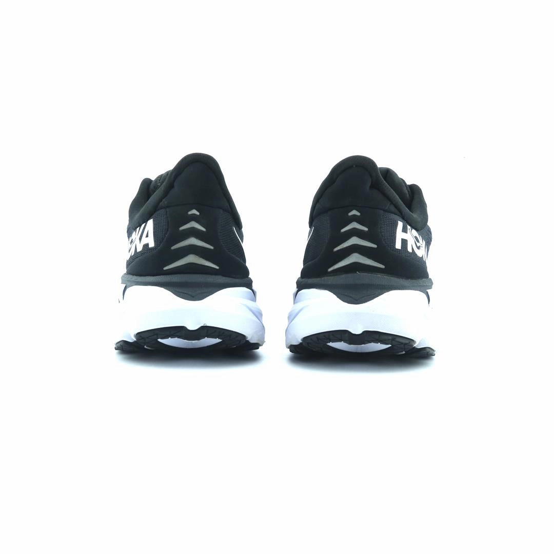 HOKA ONE ONE CLIFTON 8