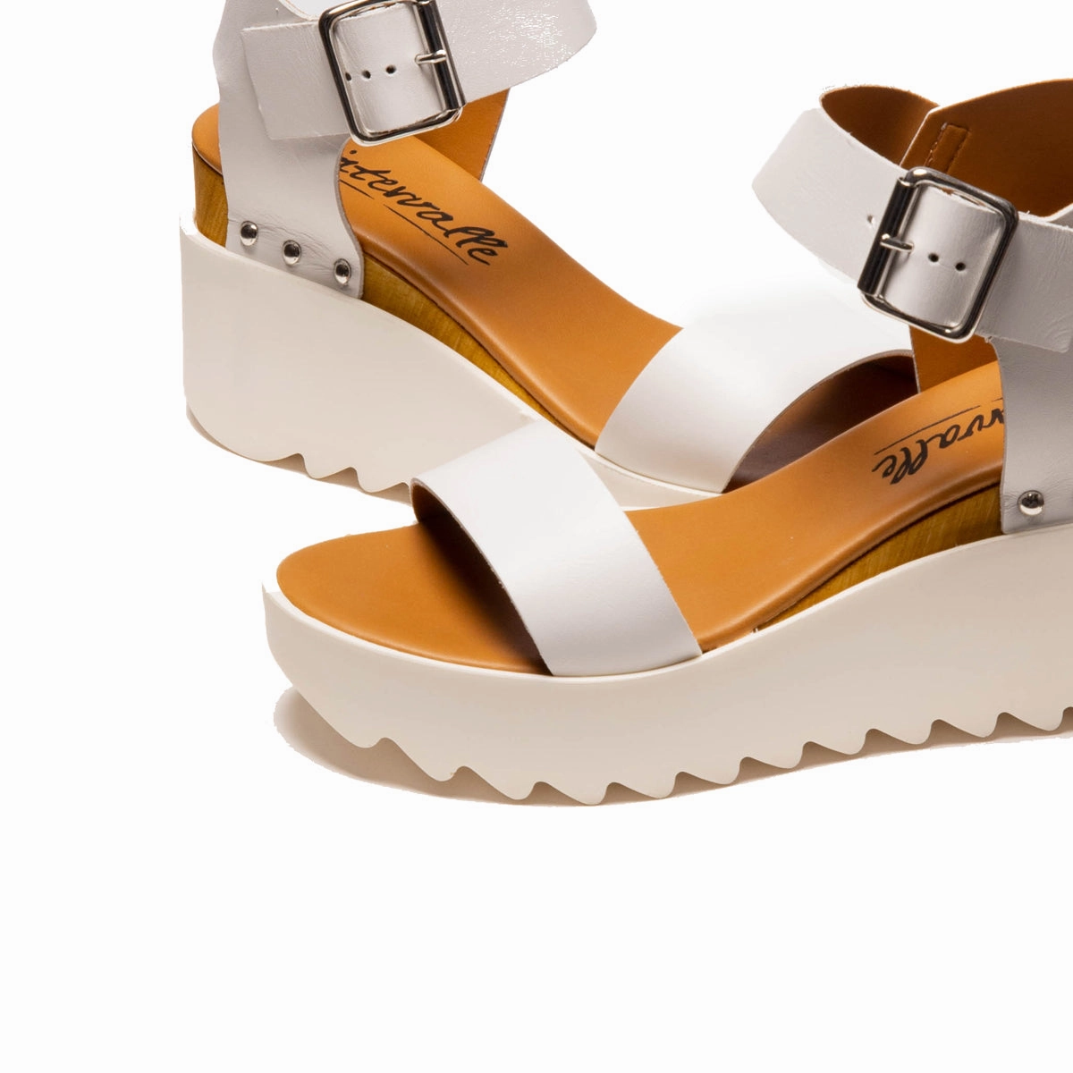 Ishana White Leather