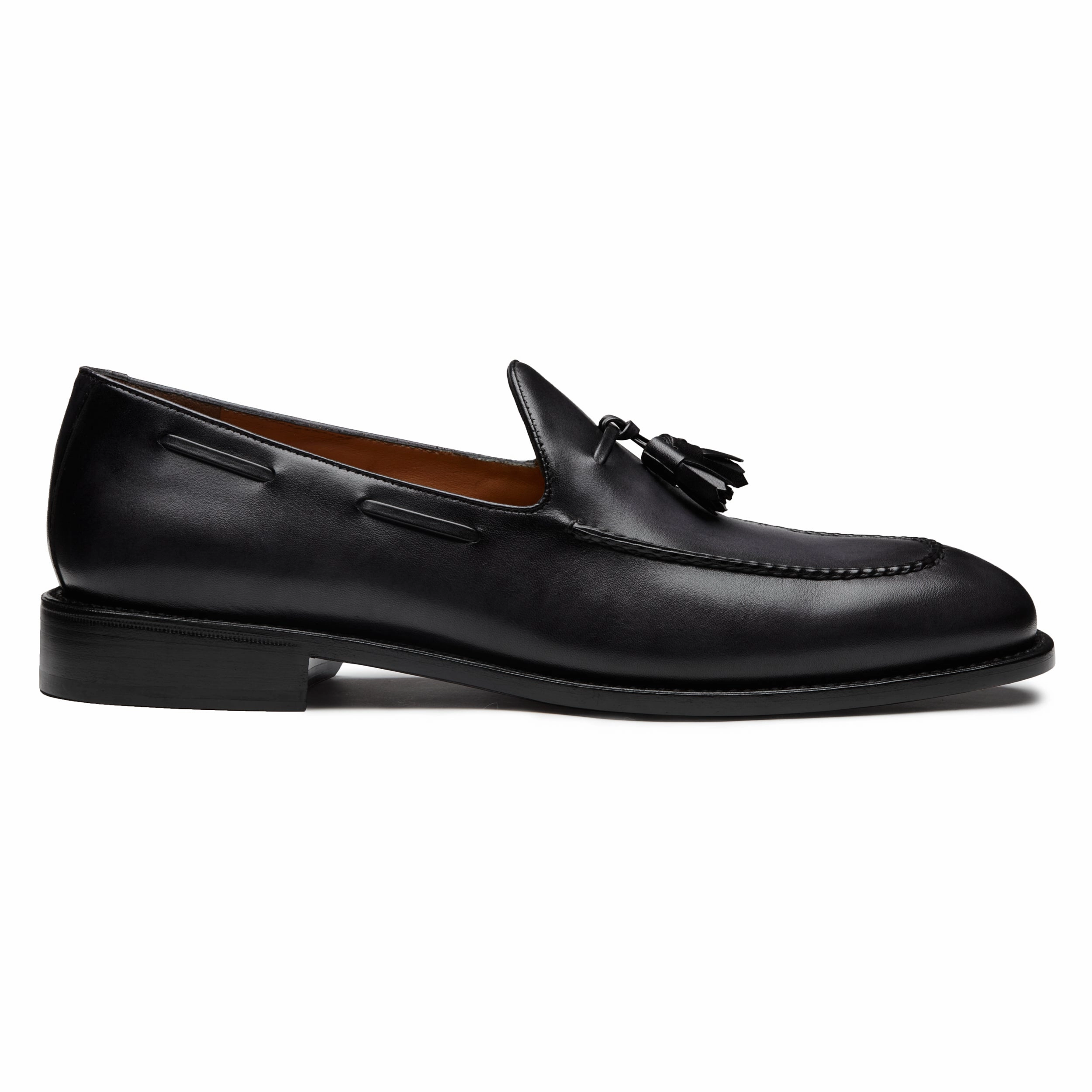 Men´s black leather tassel welted loafers