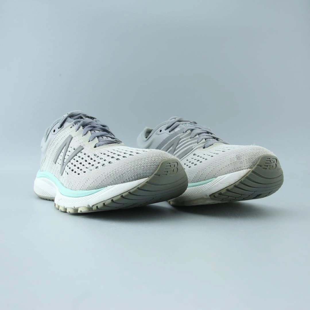 NEW BALANCE 860V10