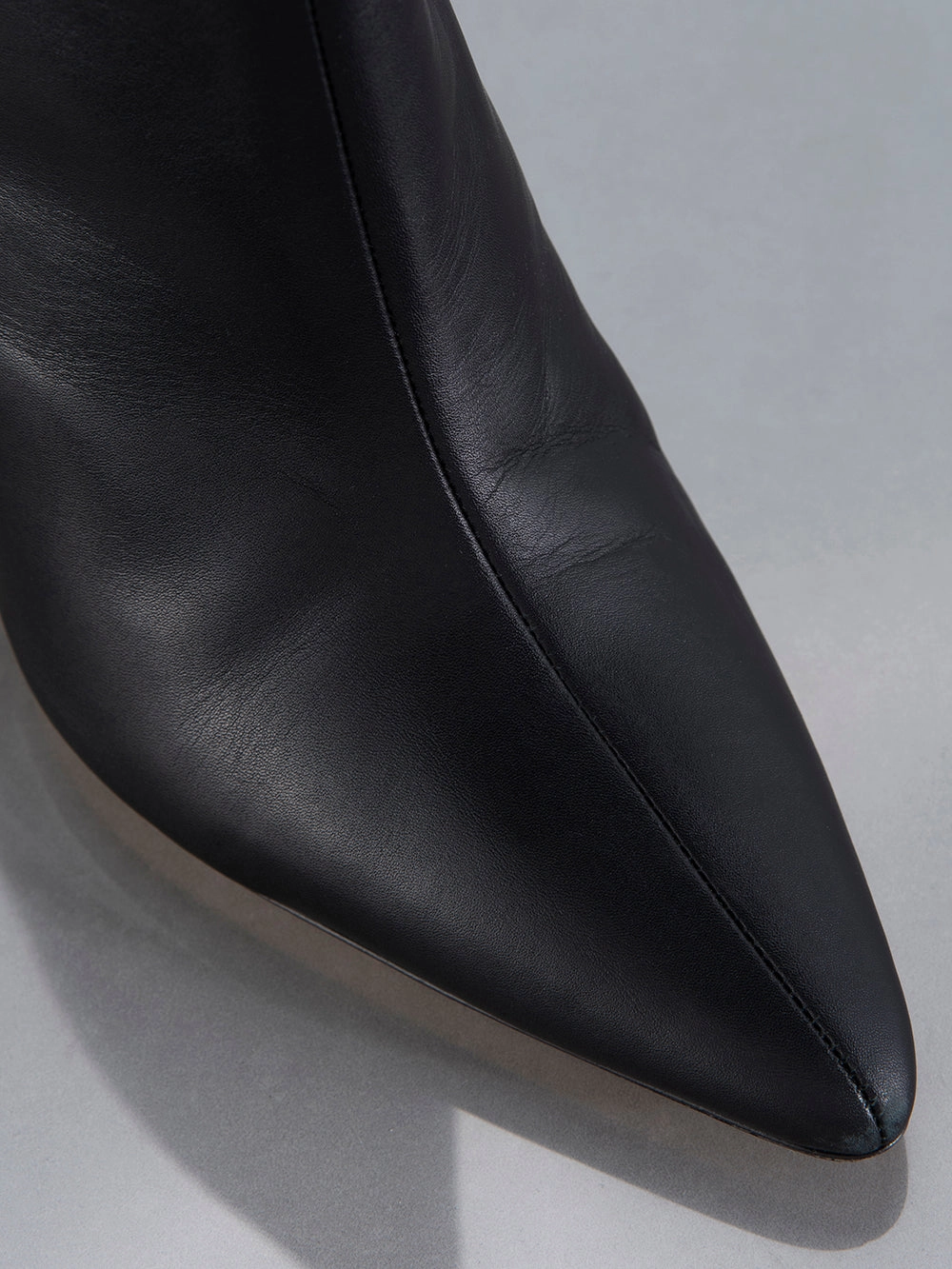 Odette Bootie -- Noir