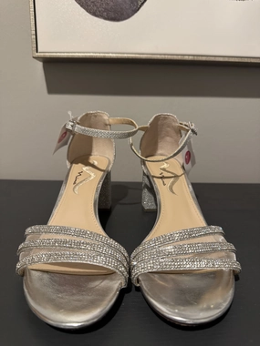 Sandals Heels Block By Nina  Size: 9.5