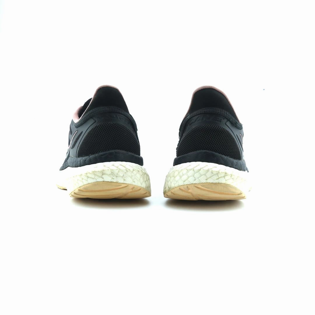 SAUCONY HURRICANE 23