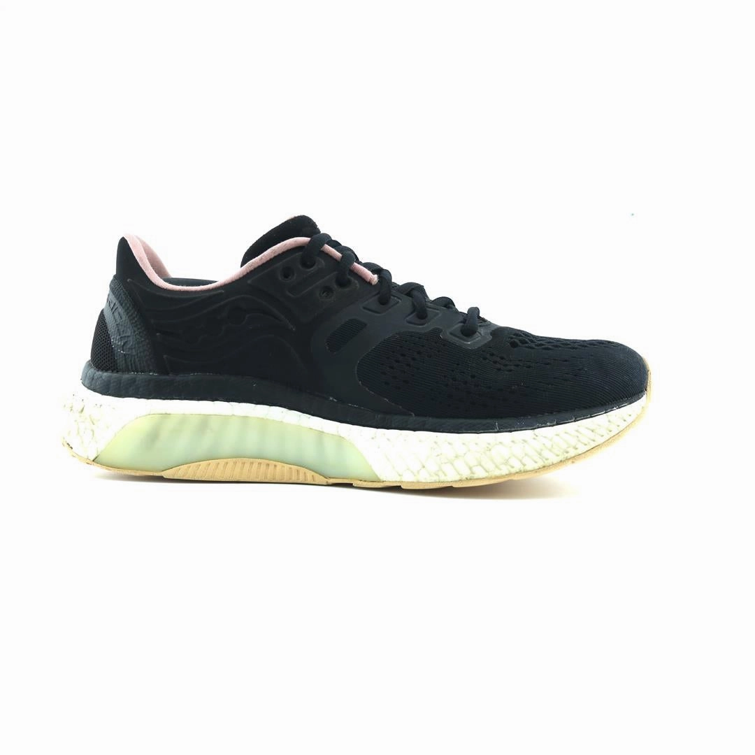 SAUCONY HURRICANE 23