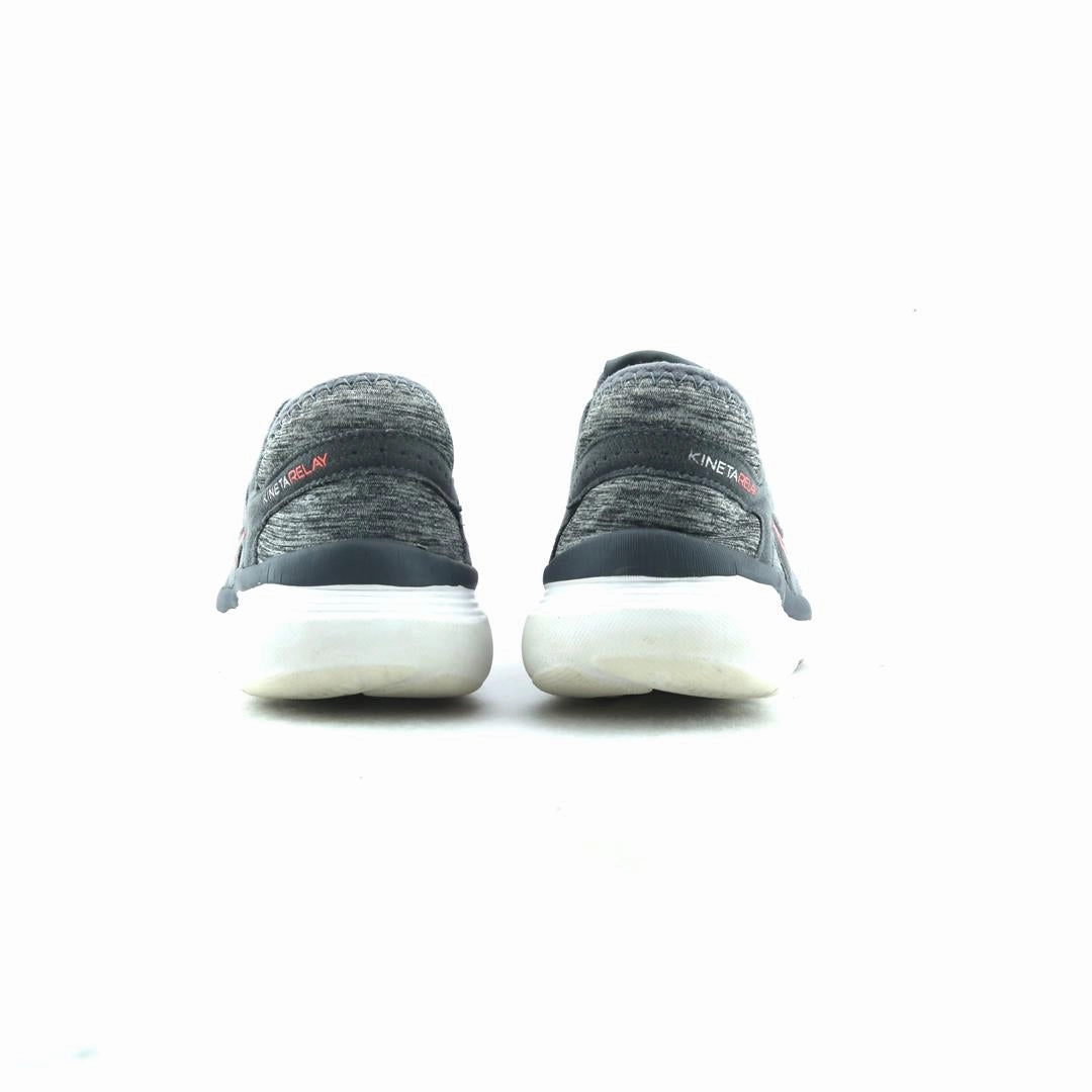 SAUCONY KINETA RELAY