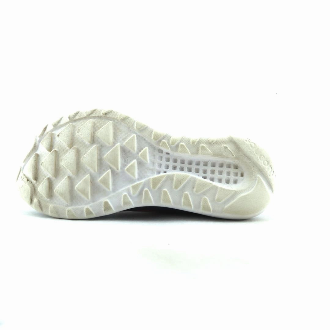 SAUCONY KINETA RELAY