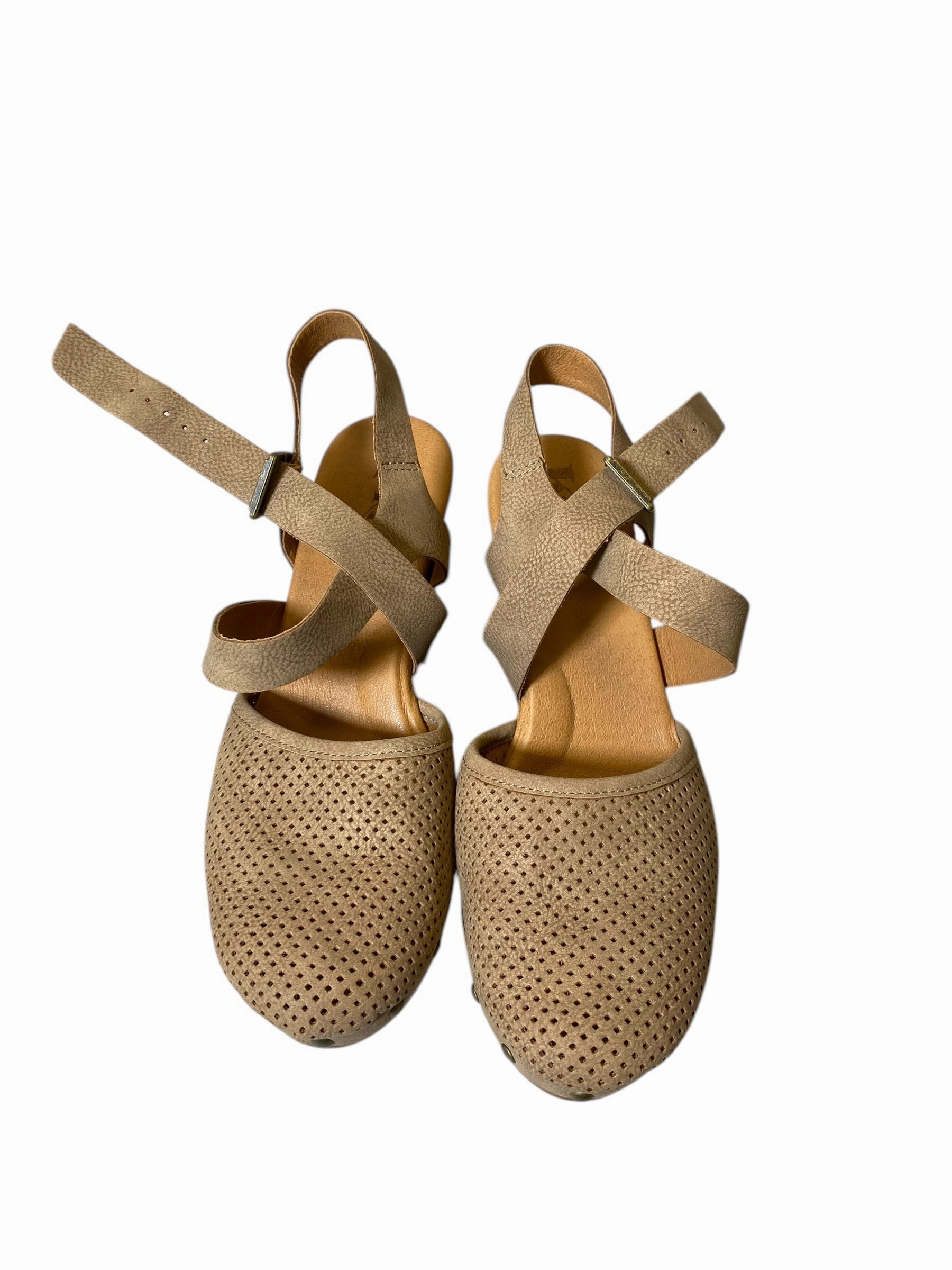 Shoes Heels Block By Korks In Beige, Size: 8