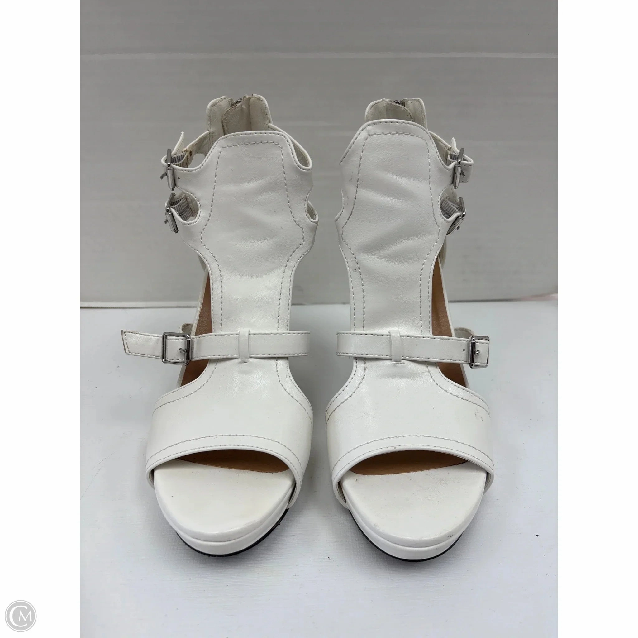 Shoes Heels Stiletto By Daisy Fuentes In White, Size: 7