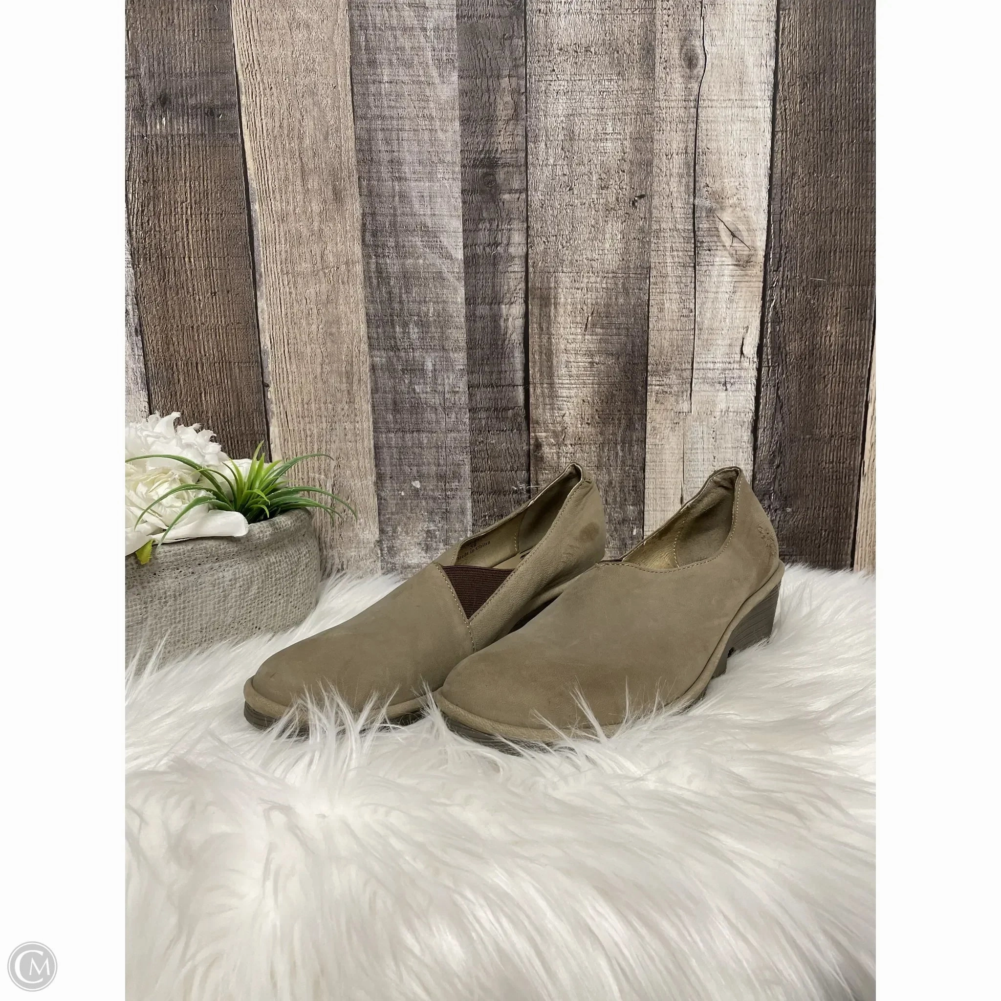 Shoes Heels Wedge By Fly London In Tan, Size: 8.5