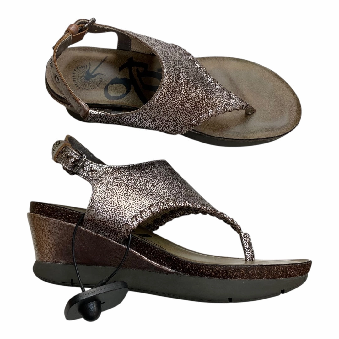 Shoes Heels Wedge By Otbt In Gold, Size:7