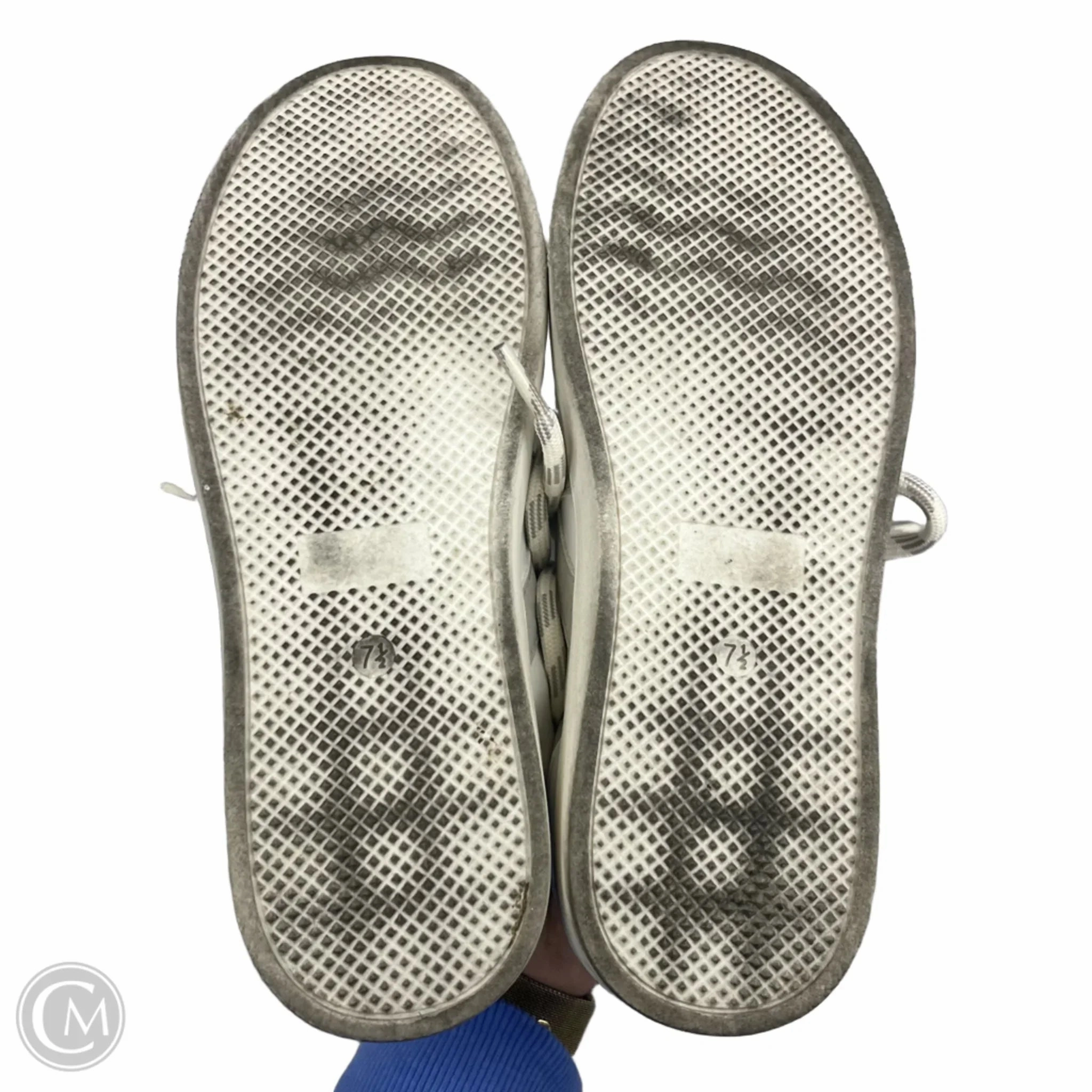 Shoes Sneakers By Mia In White, Size: 7.5