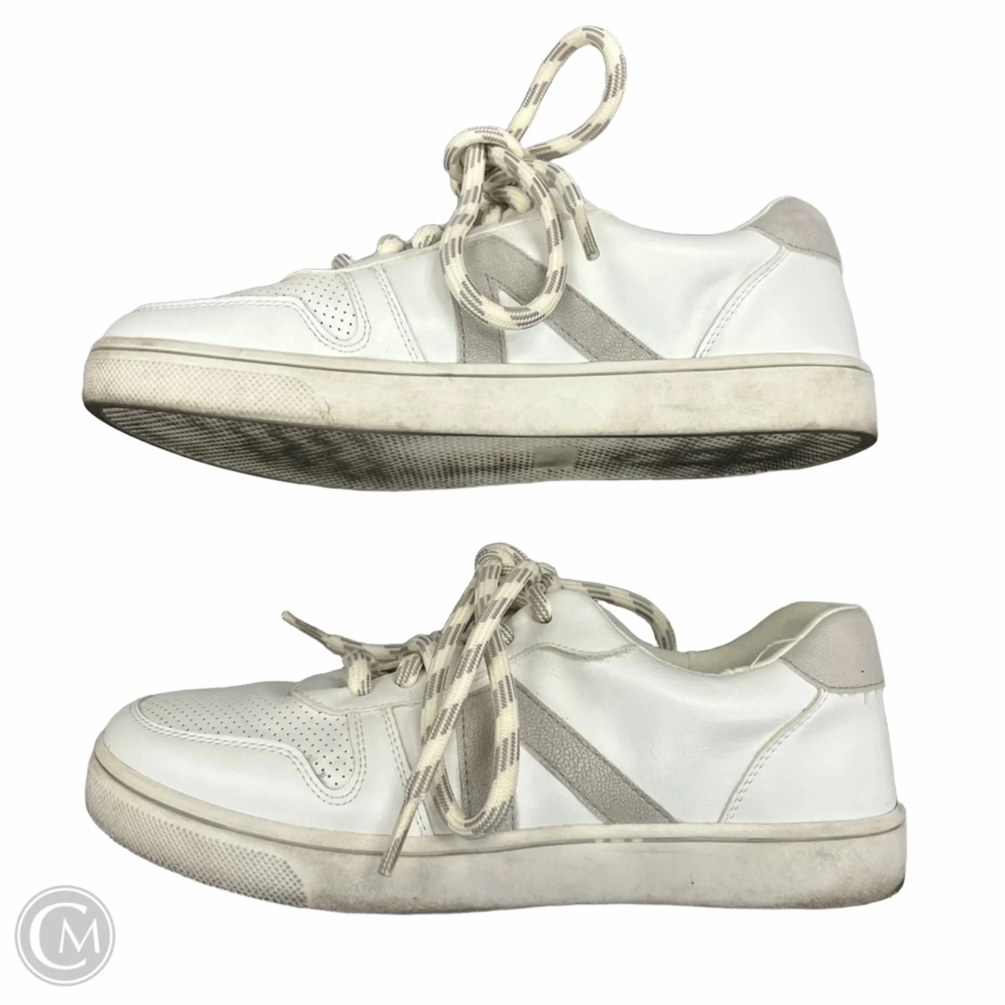 Shoes Sneakers By Mia In White, Size: 7.5