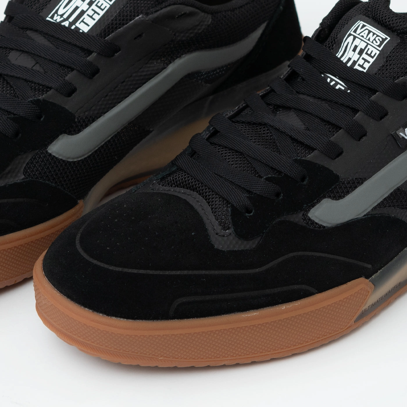 Skate AVE 2.0 (Black/Gum)