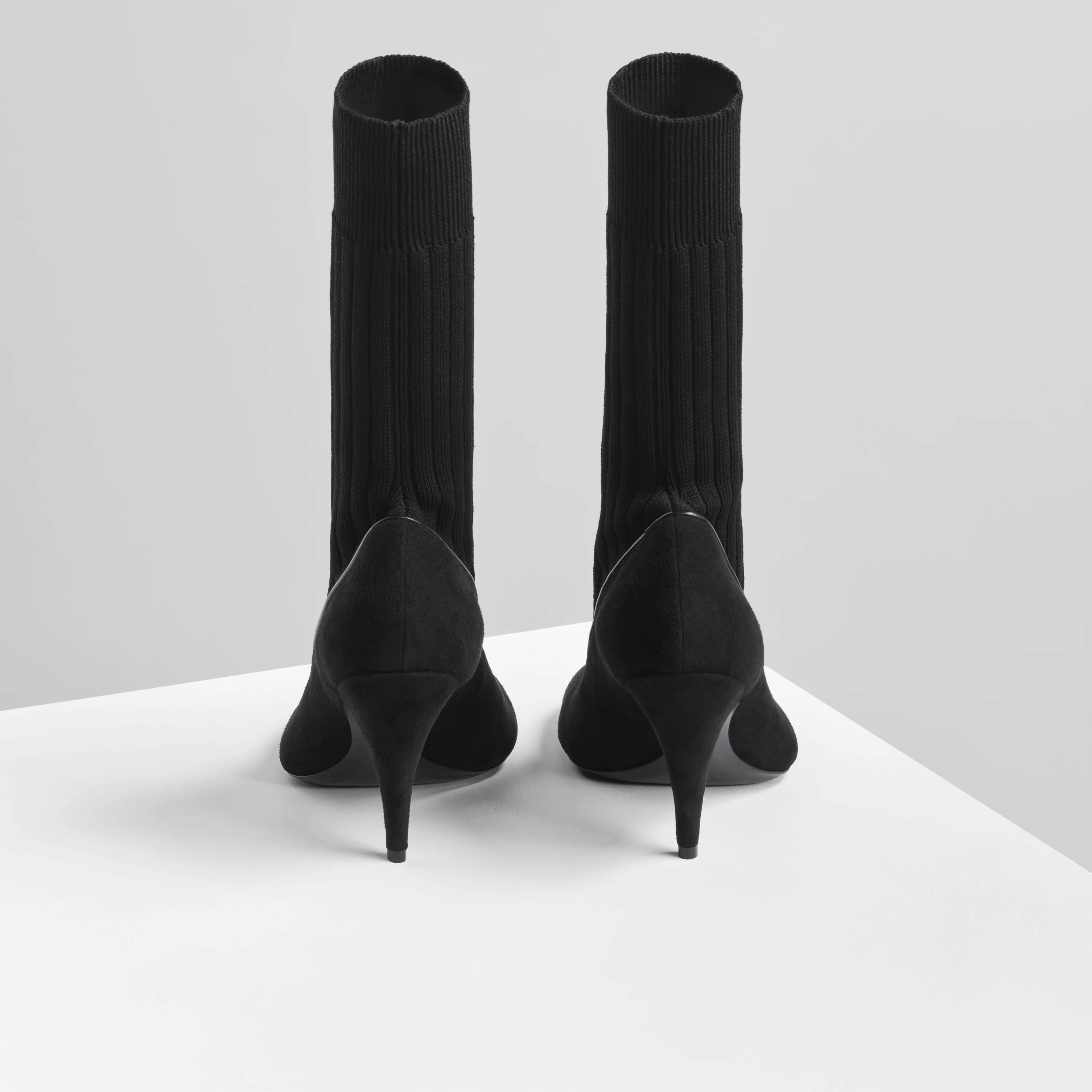 SOFT SOCK PUMP | black suede