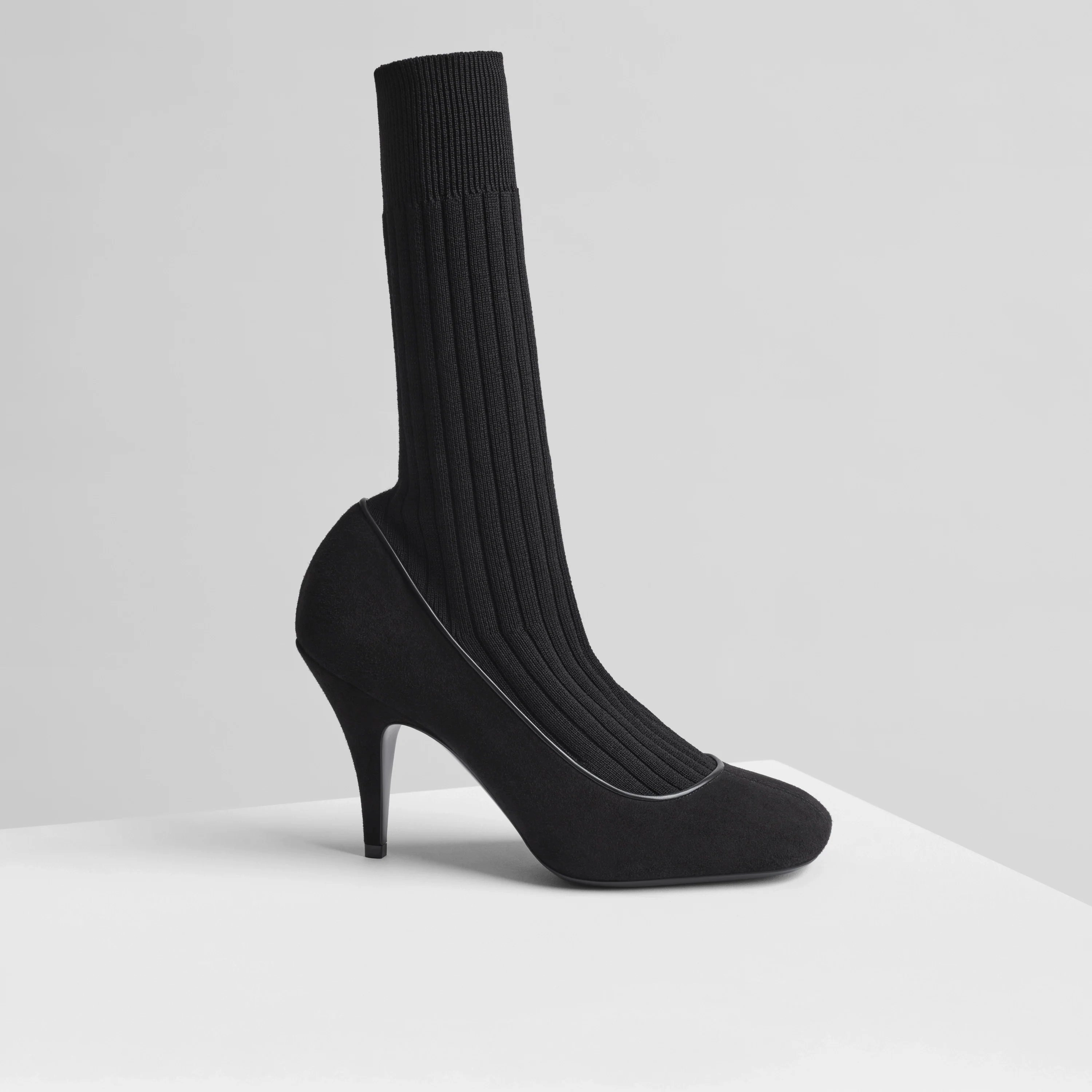 SOFT SOCK PUMP | black suede