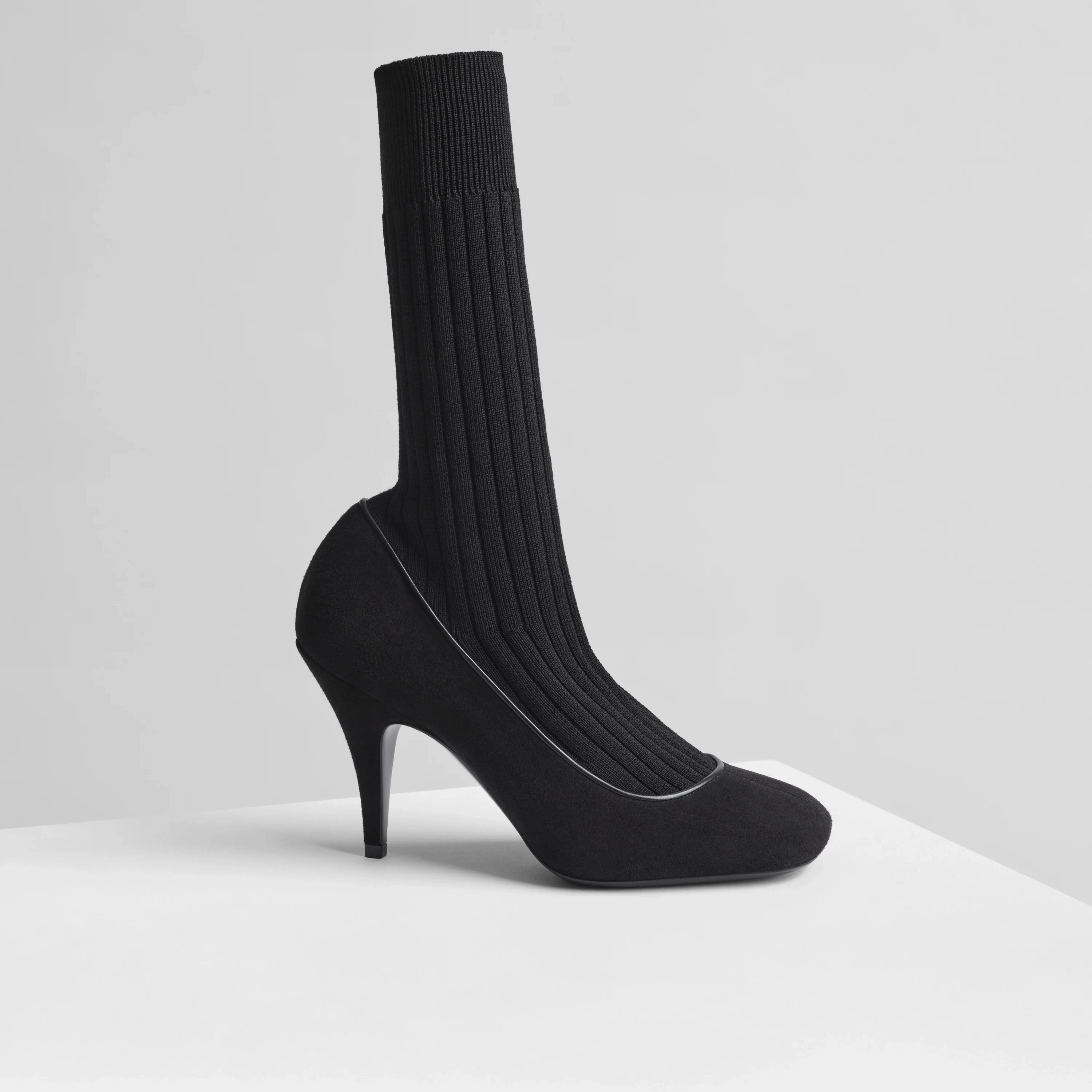 SOFT SOCK PUMP | black suede