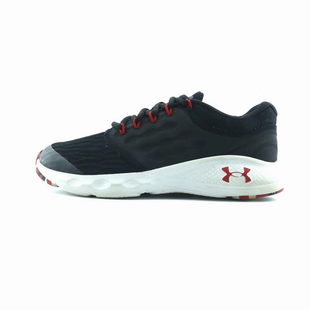 UNDER ARMOUR CHARGED VANTAGE