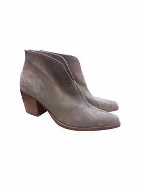 Vince Tan Size 8.5 Shoes