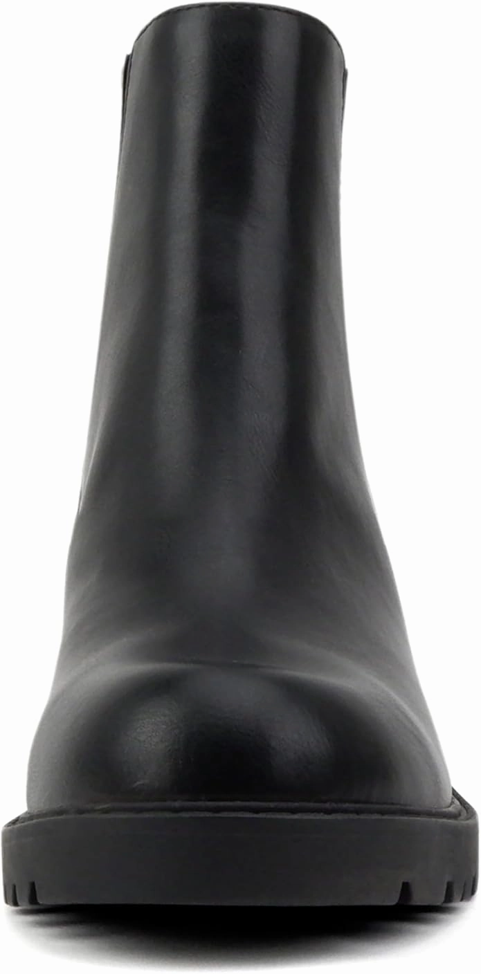 Wisely Women's Round Toe Lug Sole Low Heel Ankle Boot